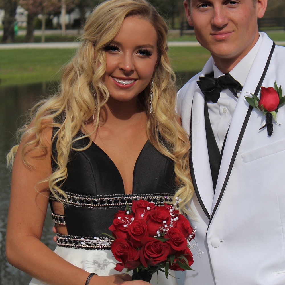 Prom Dress - Picture 5 of 5